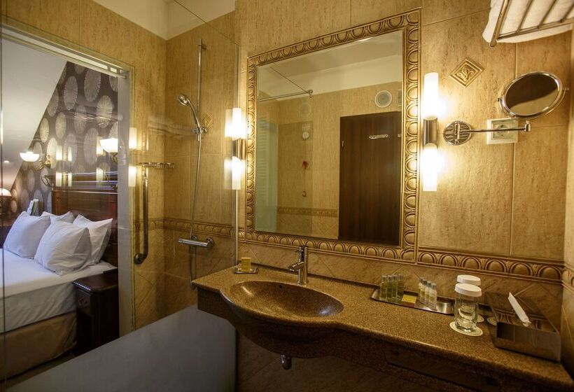 Doubletree By Hilton Hotel Sighisoara   Cavaler