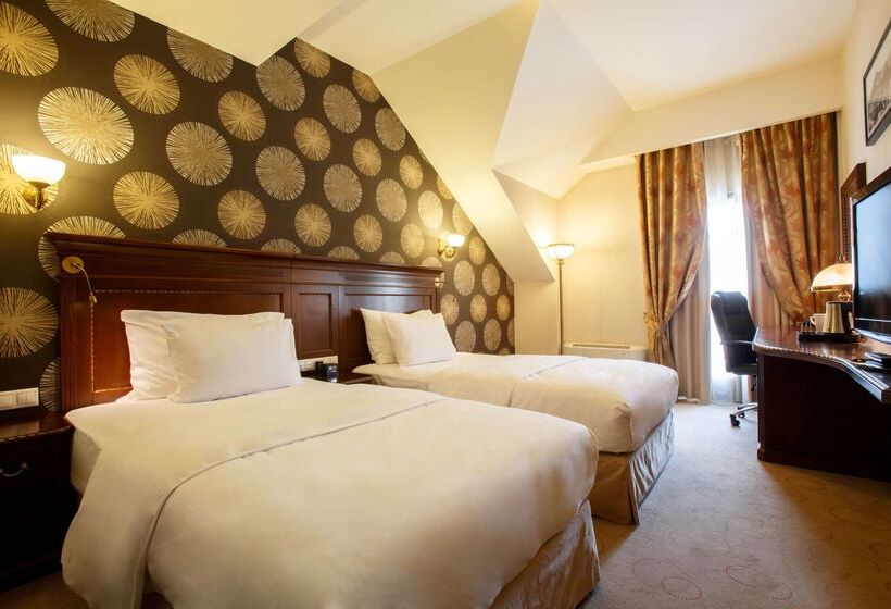 Doubletree By Hilton Hotel Sighisoara   Cavaler