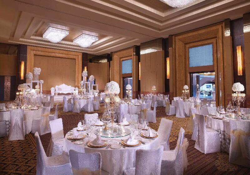 فندق Dusit Thani Abu Dhabi