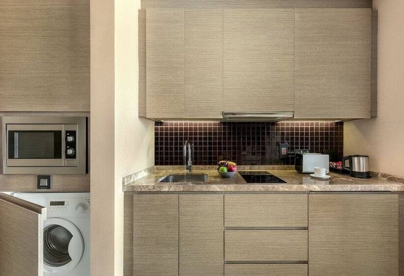 فندق Dusit Thani Abu Dhabi