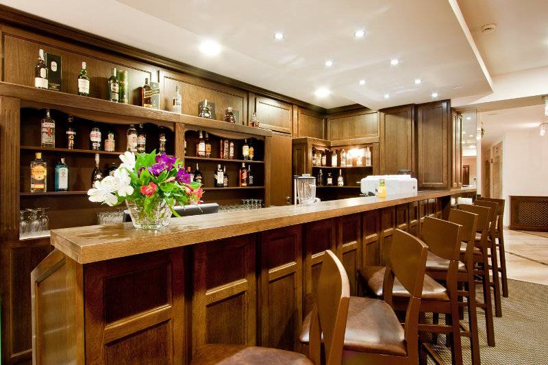 Earth & People Hotel & Spa   Free Parking