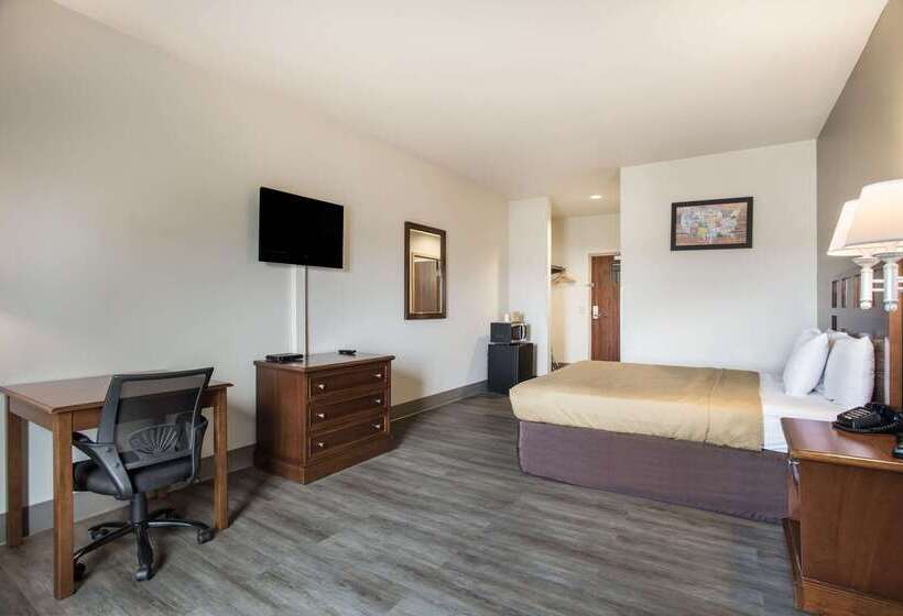 בית מלון כפרי Econo Lodge