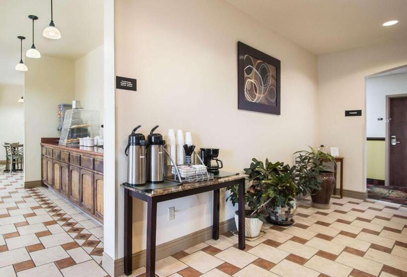 בית מלון כפרי Econo Lodge