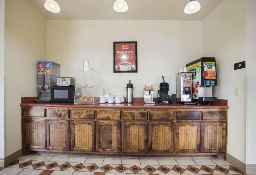 בית מלון כפרי Econo Lodge