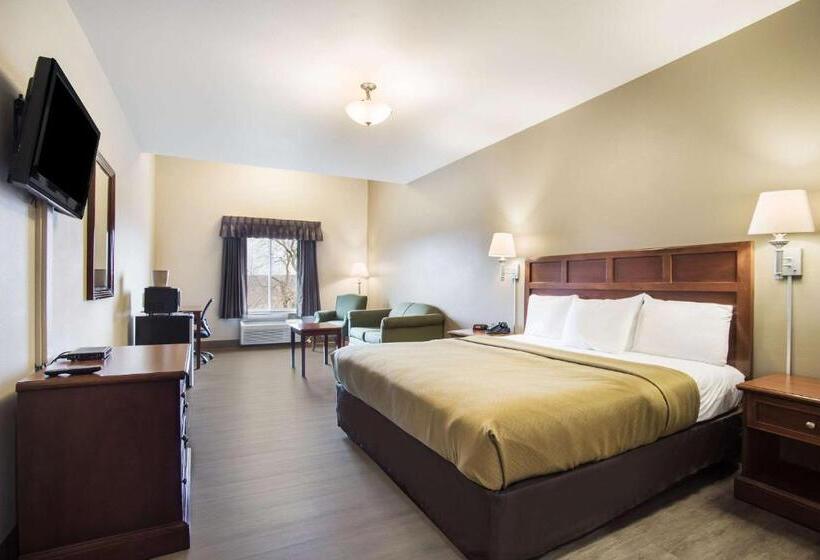 בית מלון כפרי Econo Lodge