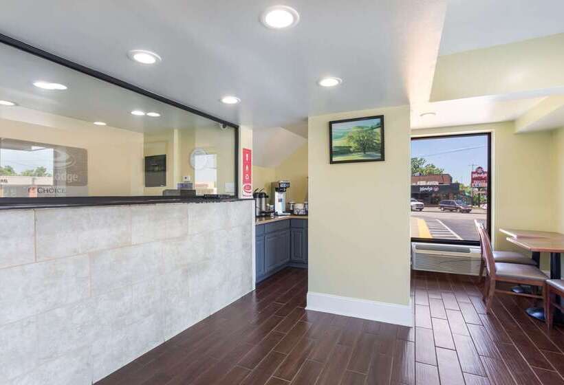 فندق Econo Lodge Gallatin   Metro Nashville