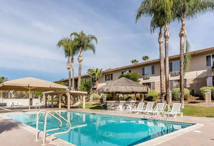 호텔 Econo Lodge Lake Elsinore Casino