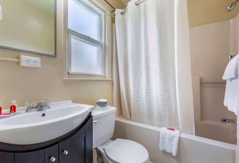 فندق Econo Lodge Woodstock  Shenandoah Valley I 81