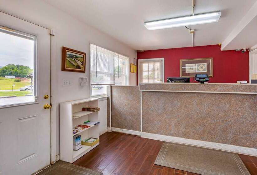 فندق Econo Lodge Woodstock  Shenandoah Valley I 81