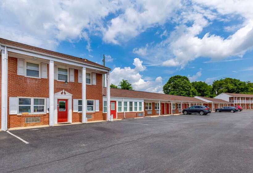 فندق Econo Lodge Woodstock  Shenandoah Valley I 81
