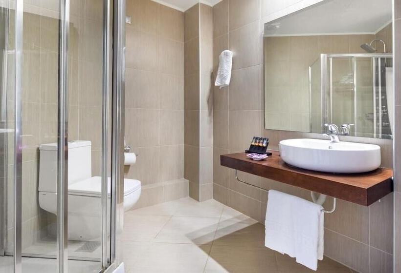 فندق Elena Beach