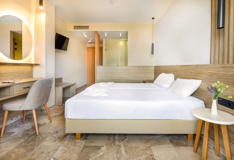 فندق Elena Beach