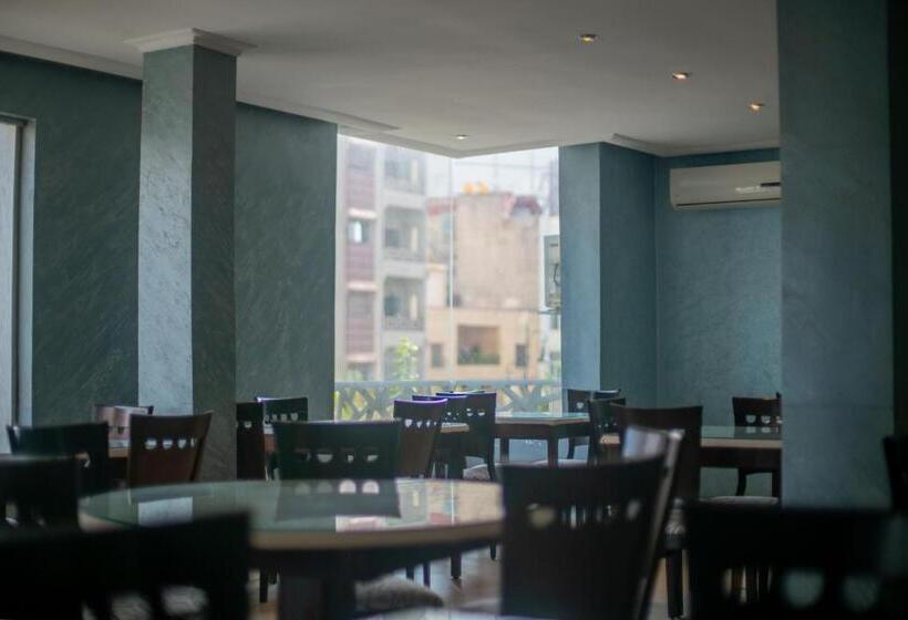 Отель Etoile Du Nord