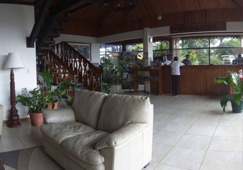 בית מלון כפרי Ficus Sunset Suites