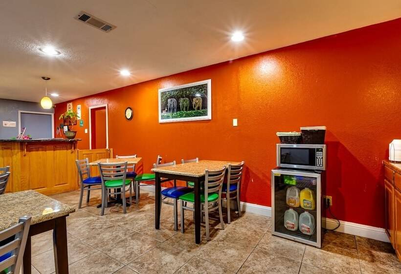 酒店 Fort Davis Inn & Rv Park