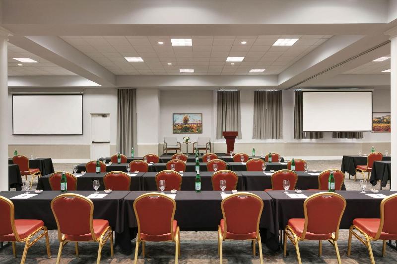 فندق Four Points By Sheraton Sacramento Airport