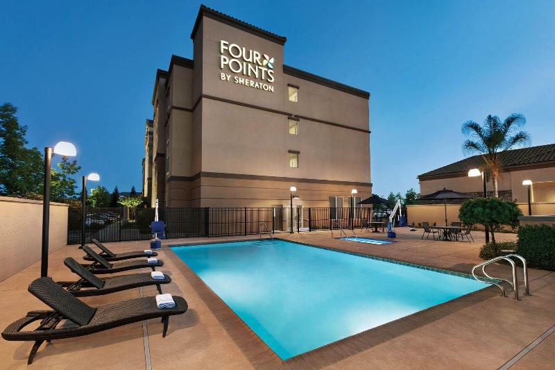 فندق Four Points By Sheraton Sacramento Airport
