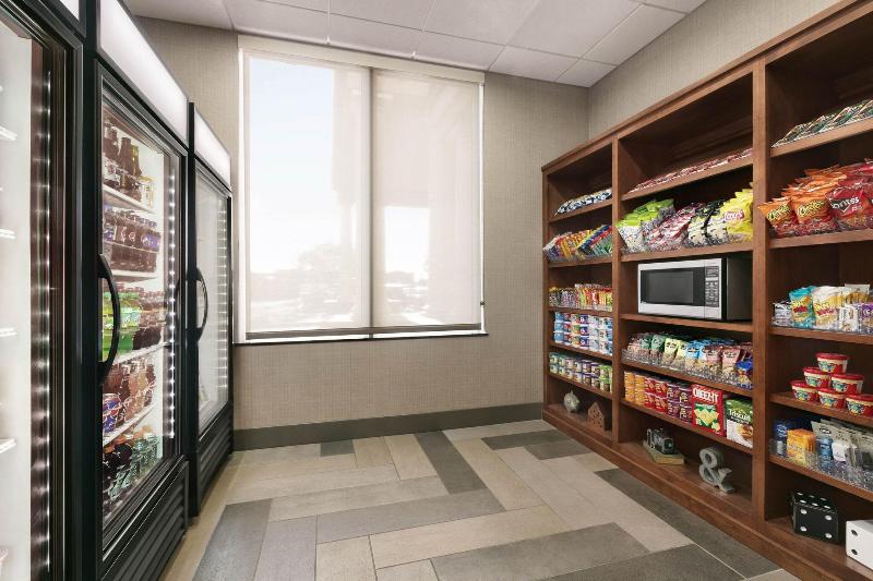 فندق Four Points By Sheraton Sacramento Airport