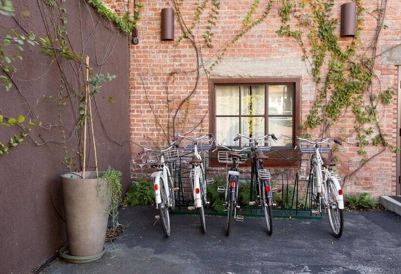 Granada Hotel & Bistro