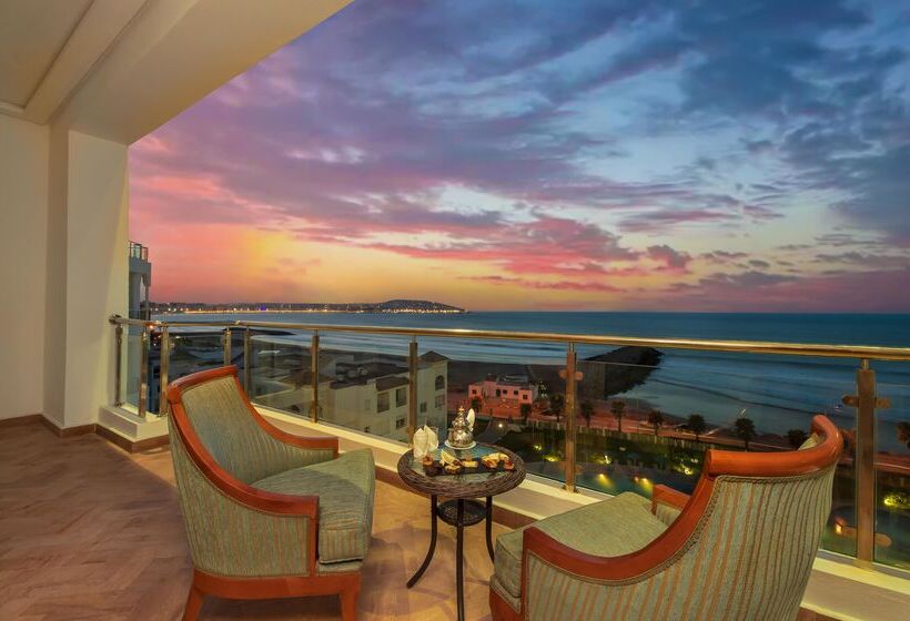 Отель Grand Mogador Sea View & Spa