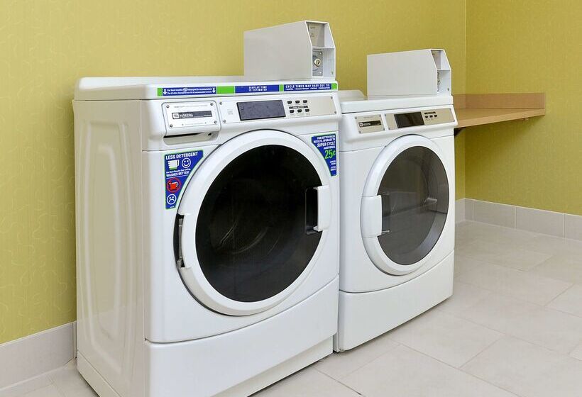 בית מלון כפרי Hampton Inn Iowa City/university Area