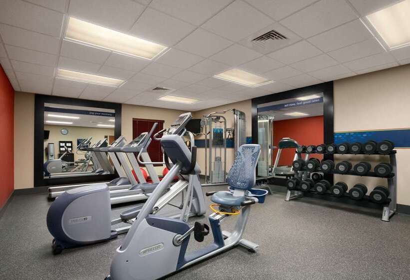 فندق Hampton Inn Magnolia