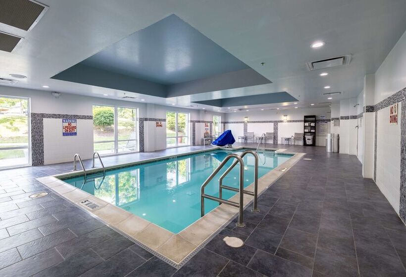 هتل Hampton Inn & Suites Greensboro/coliseum Area