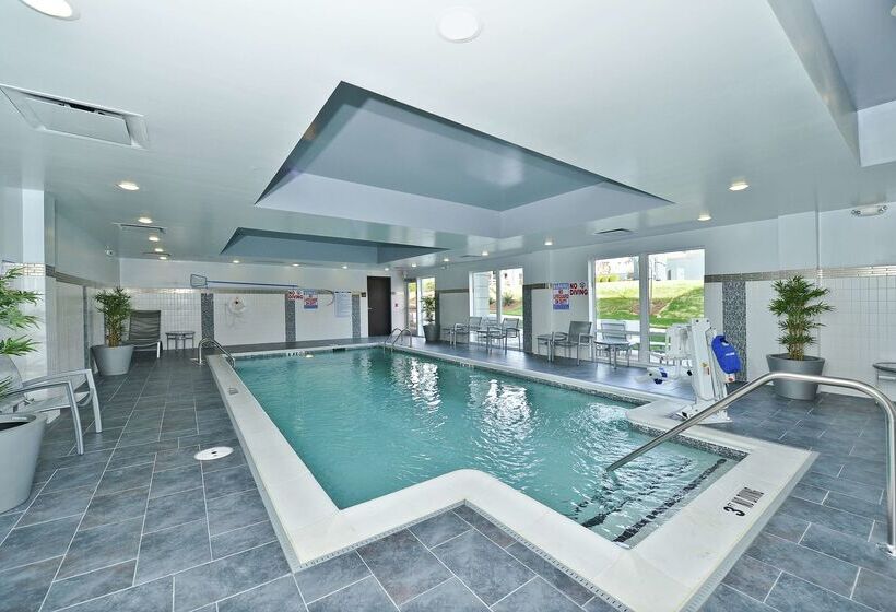 هتل Hampton Inn & Suites Greensboro/coliseum Area