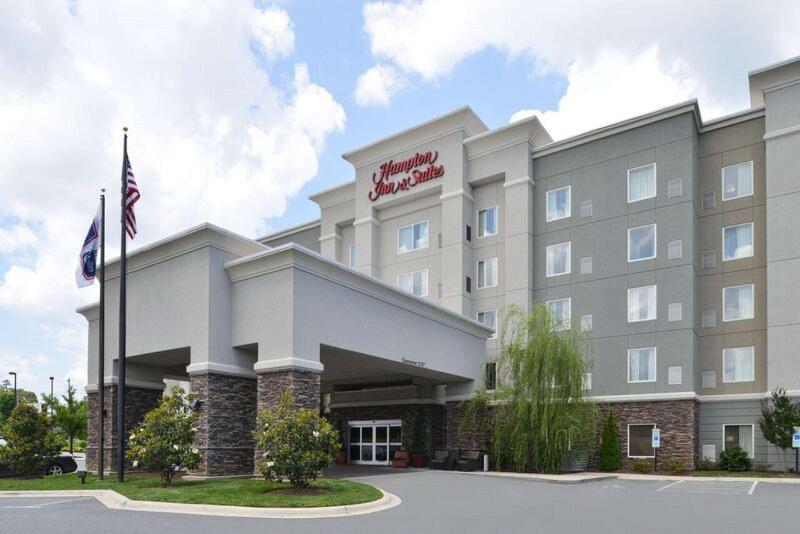 هتل Hampton Inn & Suites Greensboro/coliseum Area