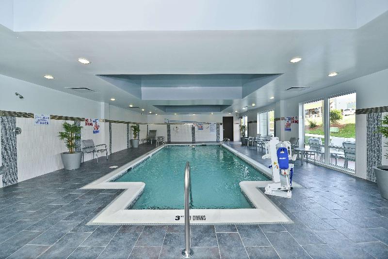 هتل Hampton Inn & Suites Greensboro/coliseum Area