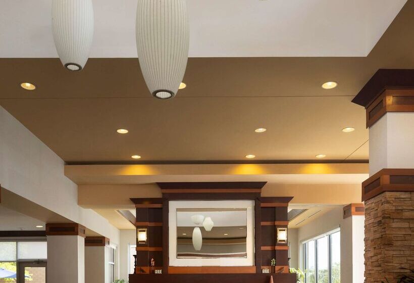 هتل Hilton Garden Inn Ann Arbor