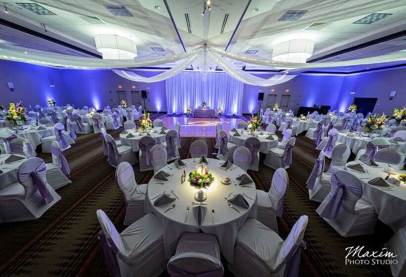 فندق Hilton Garden Inn Dayton South Austin Landing