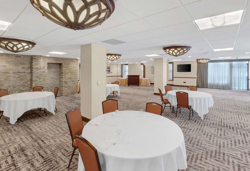 酒店 Hilton Garden Inn Milwaukee Downtown