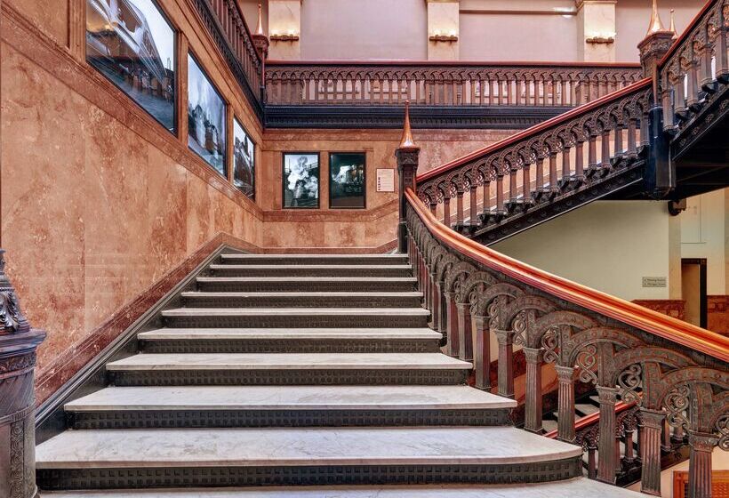 酒店 Hilton Garden Inn Milwaukee Downtown