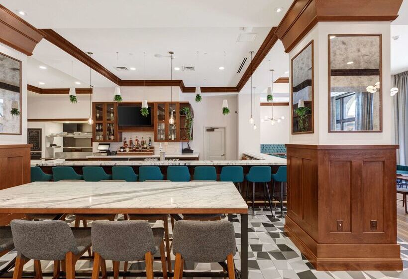 酒店 Hilton Garden Inn Milwaukee Downtown