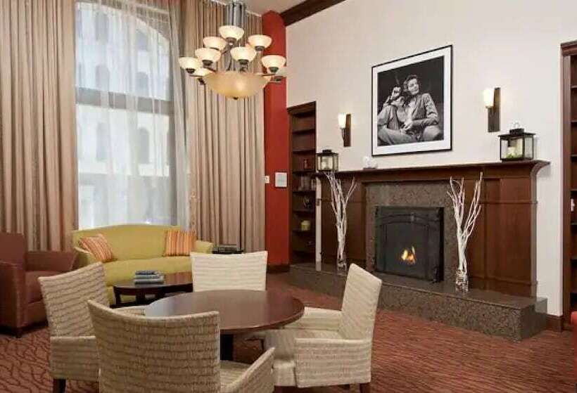 酒店 Hilton Garden Inn Milwaukee Downtown