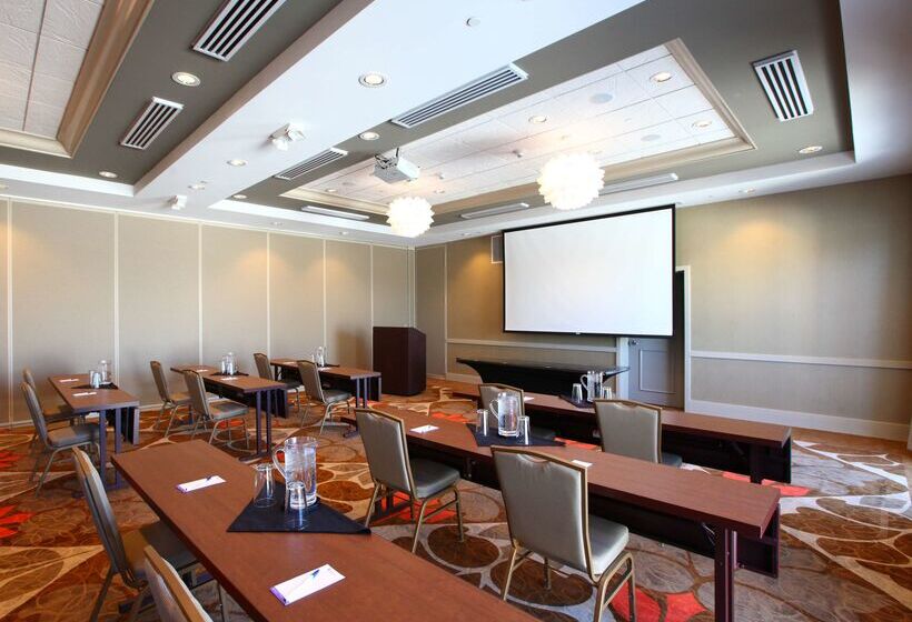 فندق Hilton Garden Inn Olathe