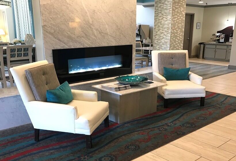 فندق Holiday Inn Express & Suites Brookhaven, An Ihg