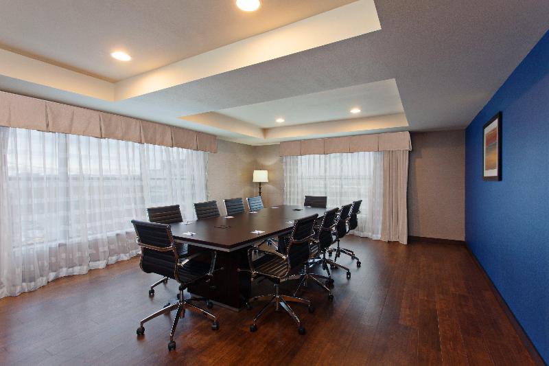 فندق Holiday Inn Express & Suites Tacoma Downtown, An Ihg