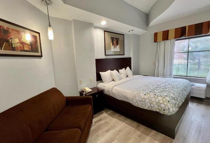 Отель Hometowne Studios & Suites Washington