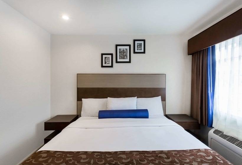 酒店 Howard Johnson By Wyndham Berkeley