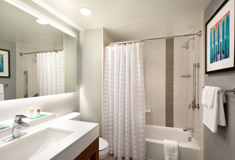 Отель Hyatt Place Austin Downtown