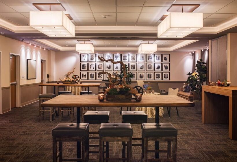 Отель Hyatt Place Chicago River North