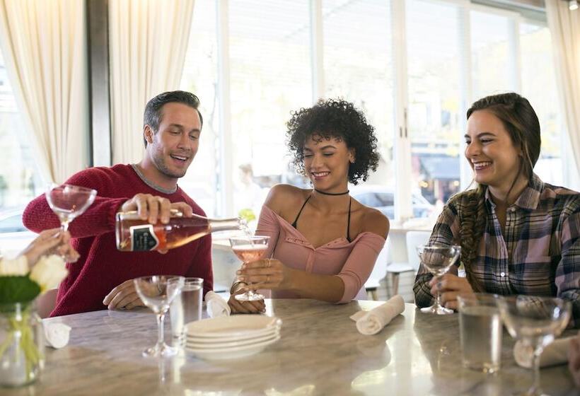 Отель Hyatt Place Chicago River North