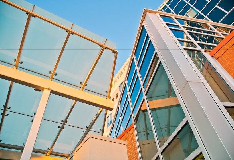 בית מלון כפרי Hyatt Place Pensacola Airport