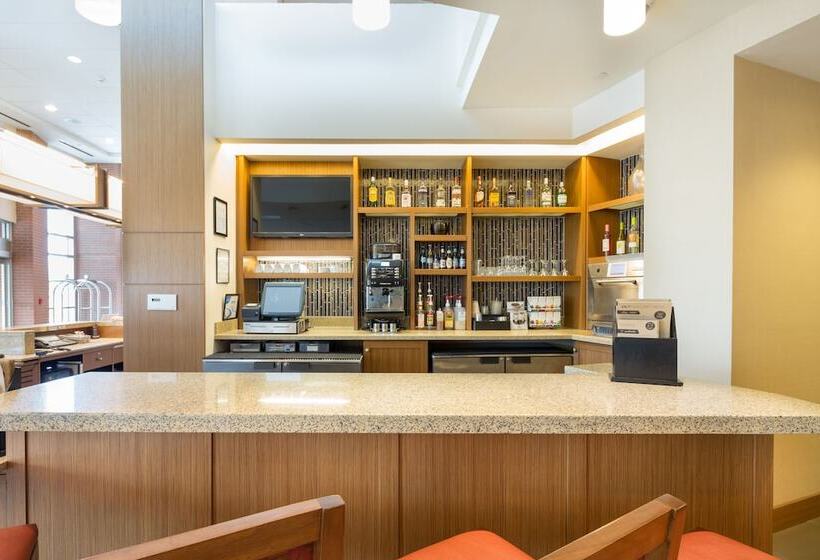 فندق Hyatt Place Pensacola Airport