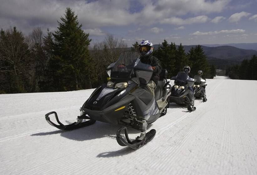 فندق The Inn At Snowshoe