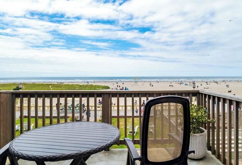 هتل Inn At The Prom Oceanfront