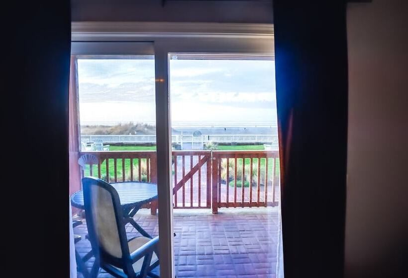 هتل Inn At The Prom Oceanfront