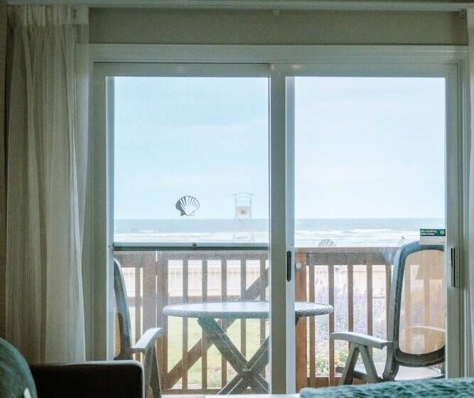 هتل Inn At The Prom Oceanfront